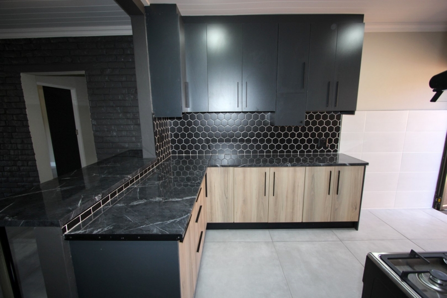 To Let 3 Bedroom Property for Rent in Dagbreek Free State